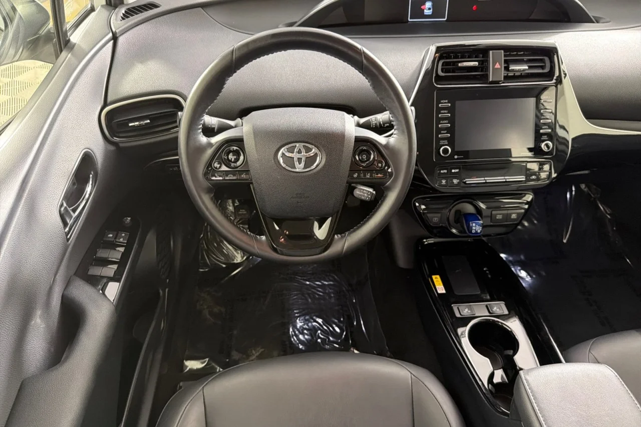 Used 2022 Wind Chill Pearl Toyota L Eco image 13