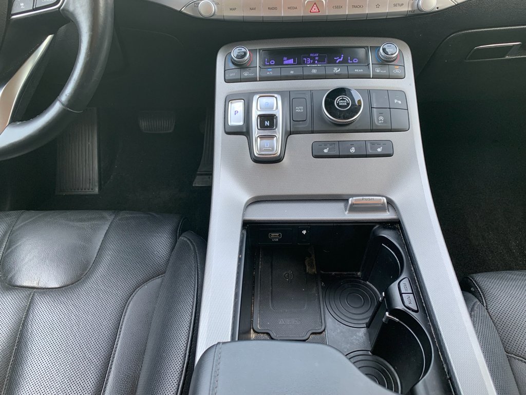 Used 2021 Typhoon Silver Hyundai SEL image 17