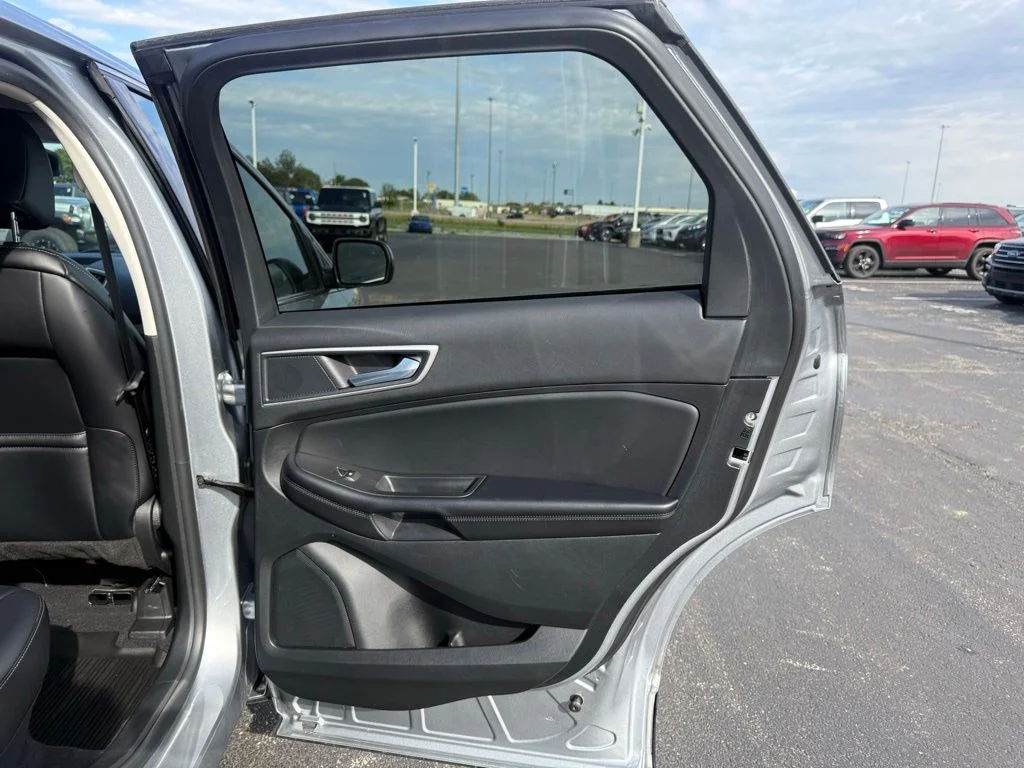 Used 2023 Silver Ford SEL image 51