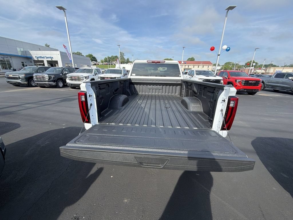 New 2026 Summit White GMC SLE DRW image 29