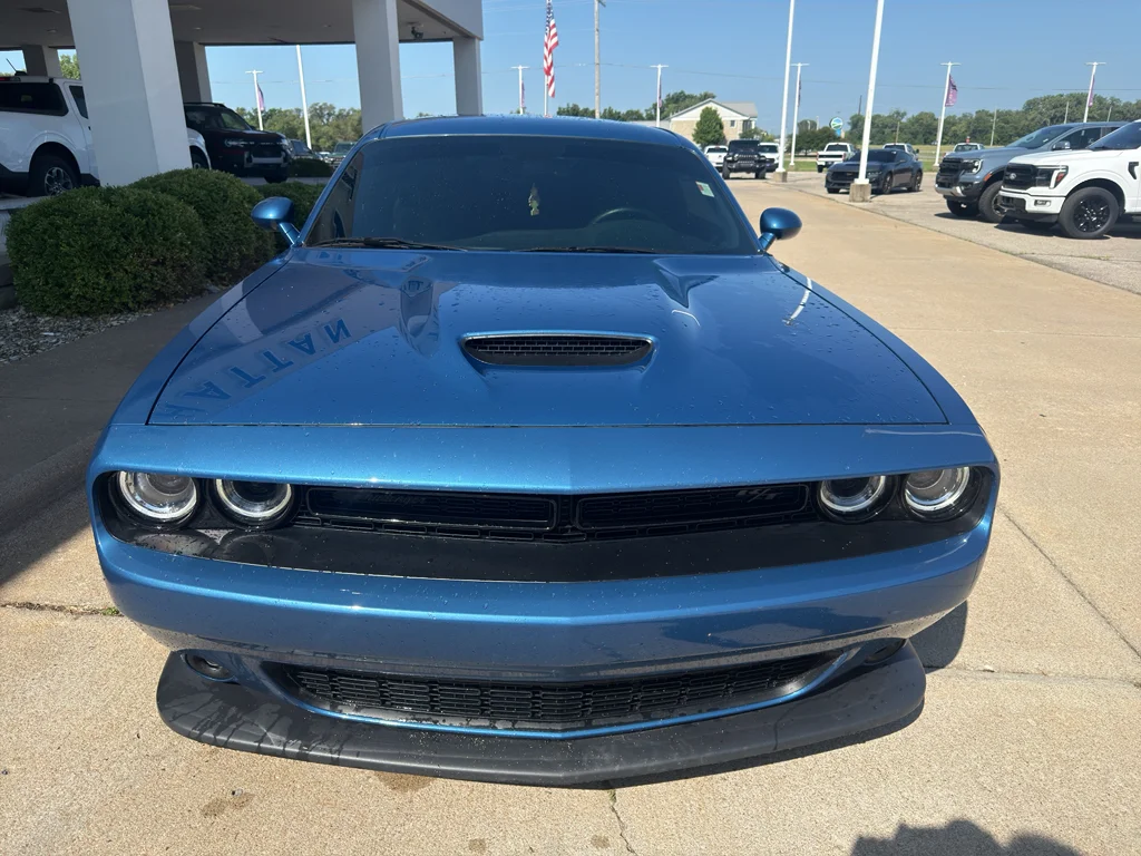 Used 2022 Frostbite Dodge R/T image 3