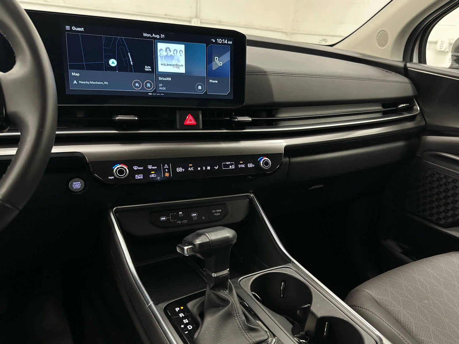 Used 2025 Snow White Pearl Kia SX image 30