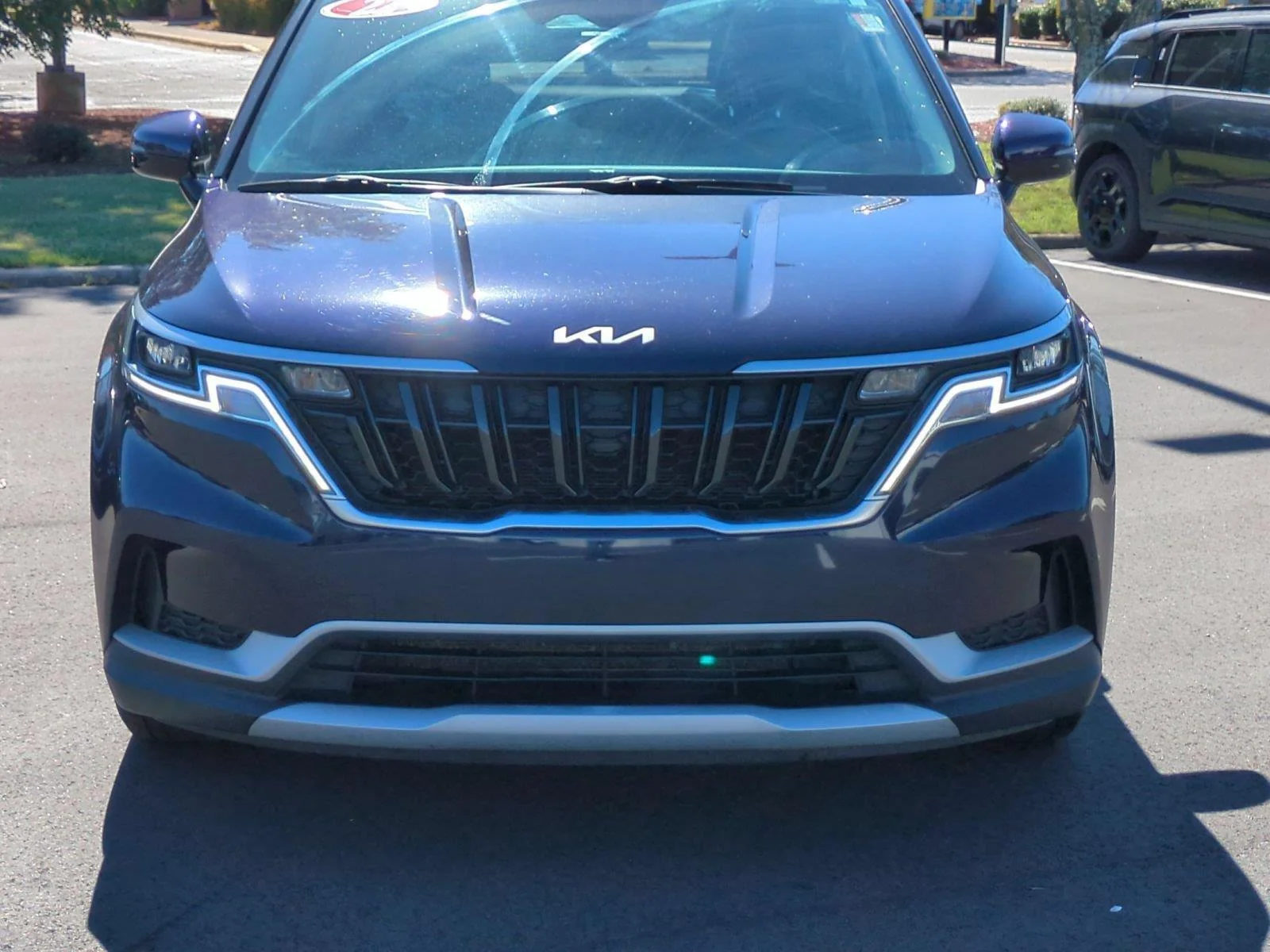 Used 2022 Deep Chroma Blue Kia LXS image 13