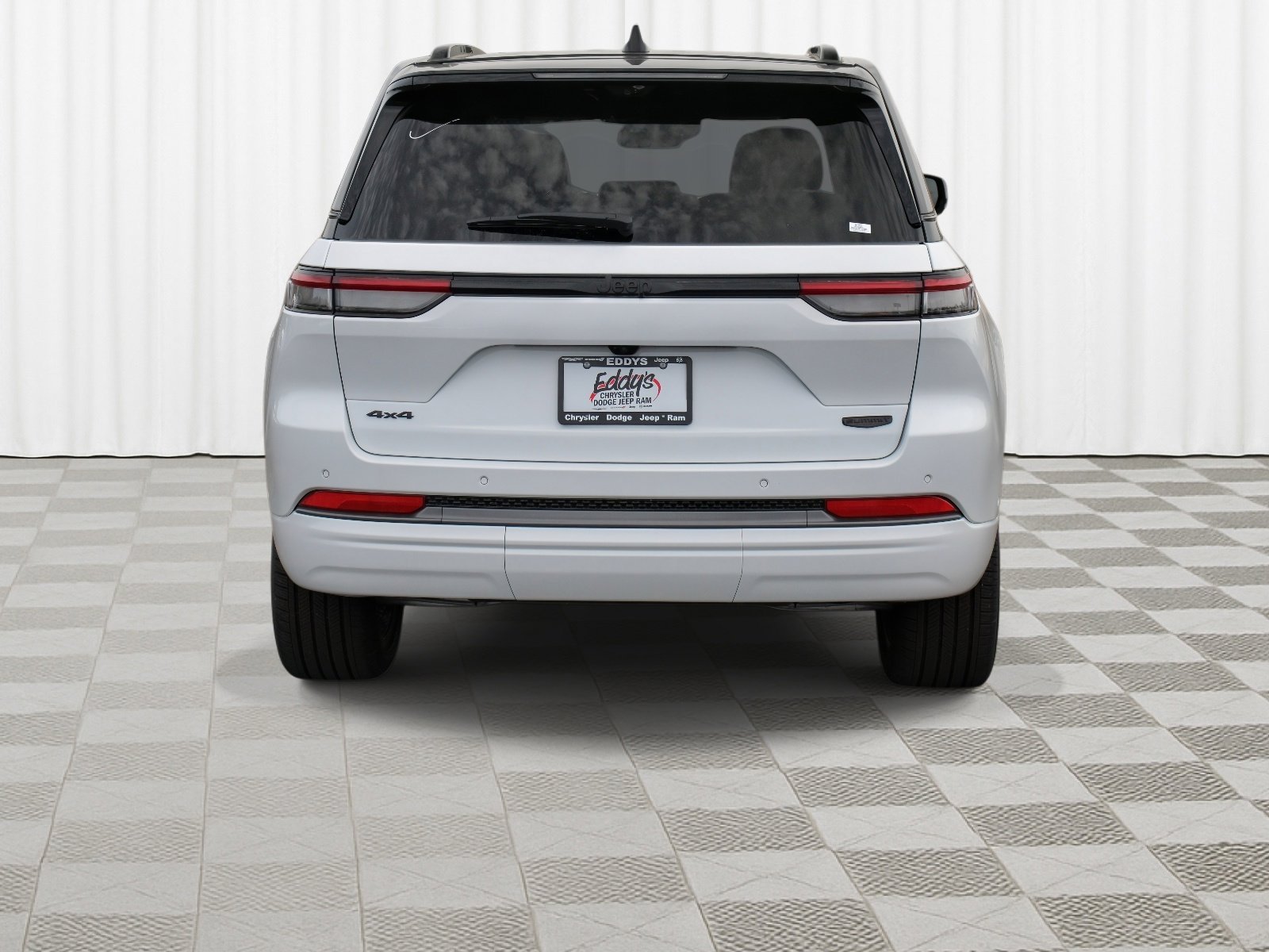 New 2026 Bright White Clear-Coat Exterior Paint Jeep Summit image 37