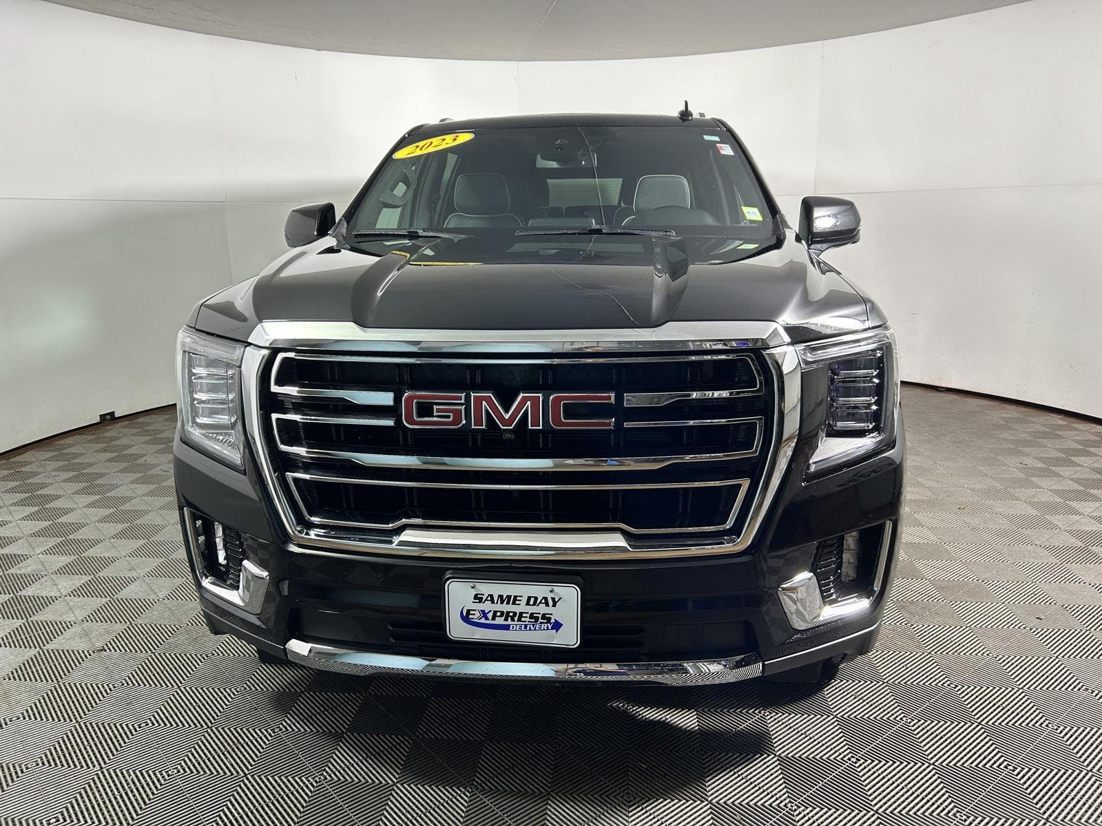 Used 2023 Onyx Black GMC SLT image 13