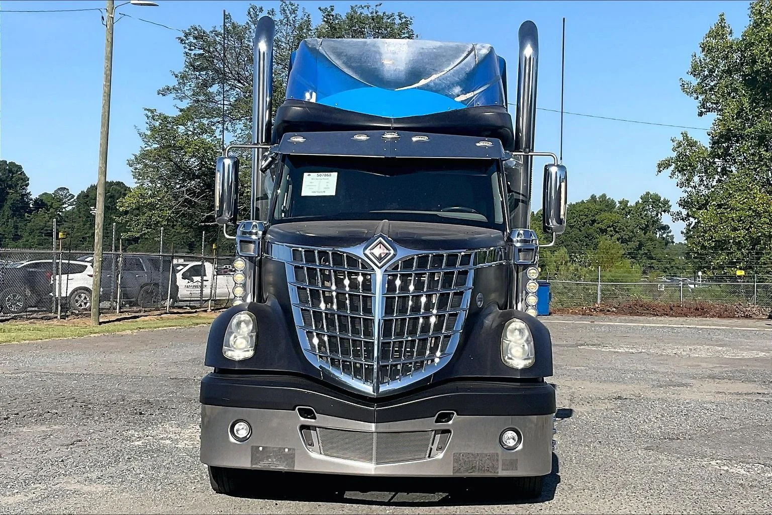 Used 2017 BLACK International  image 2