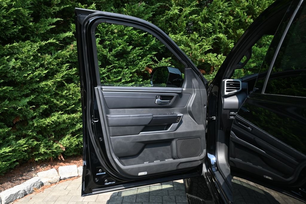 Used 2025 Black Toyota Platinum image 25