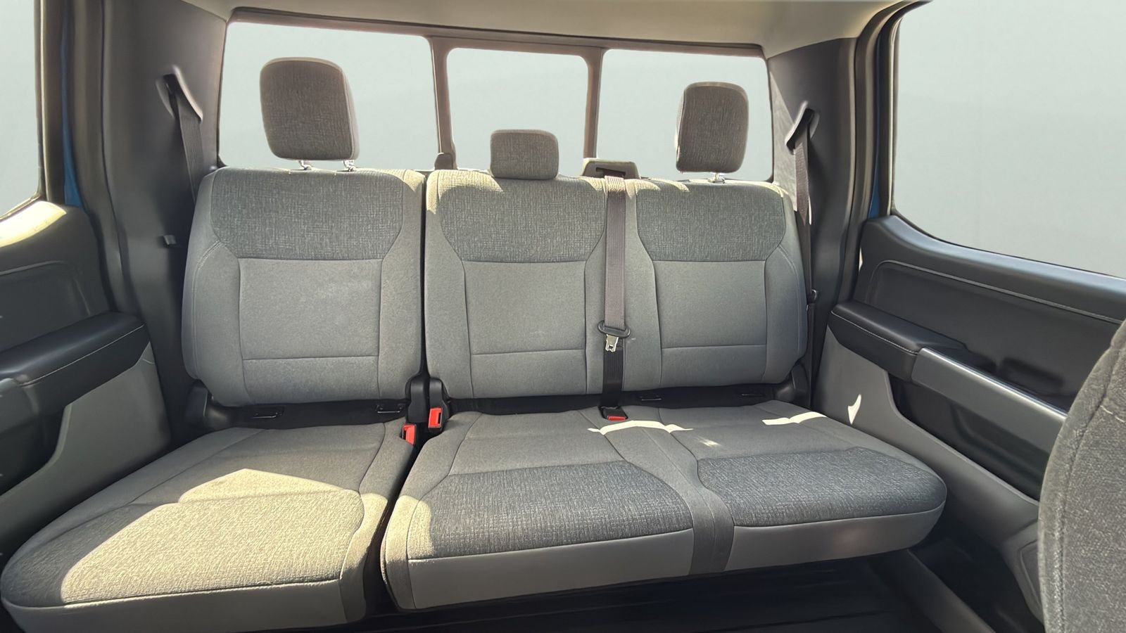 Used 2024 Blue Ford XLT image 25
