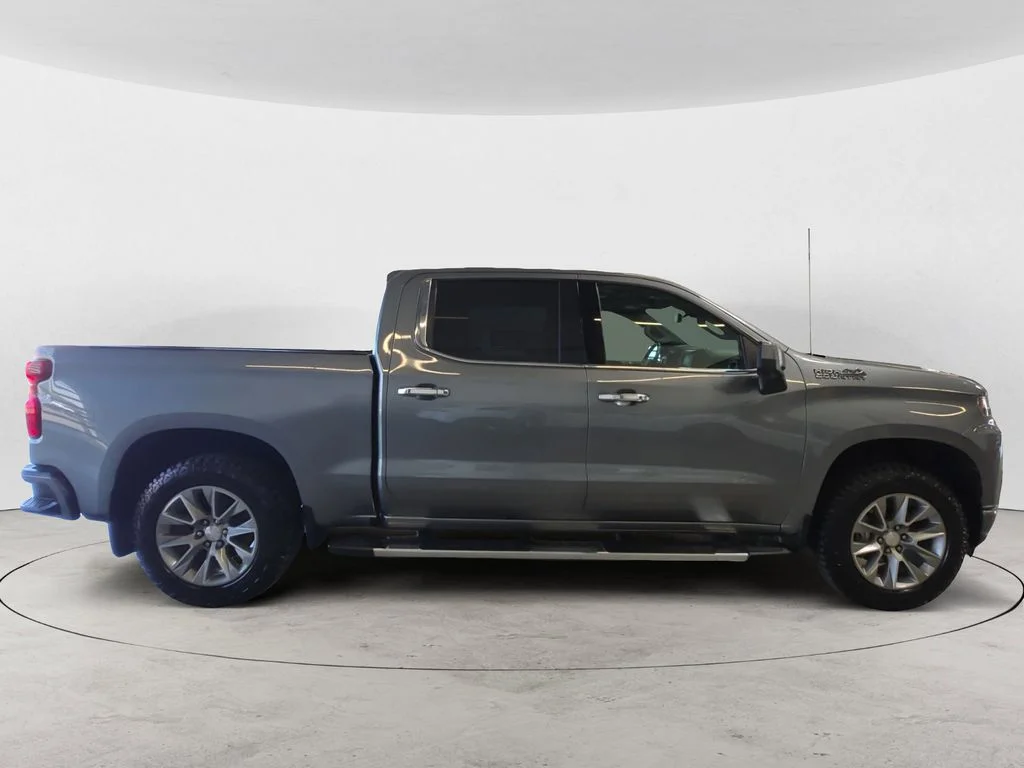 Used 2020 Gray Chevrolet High Country image 7