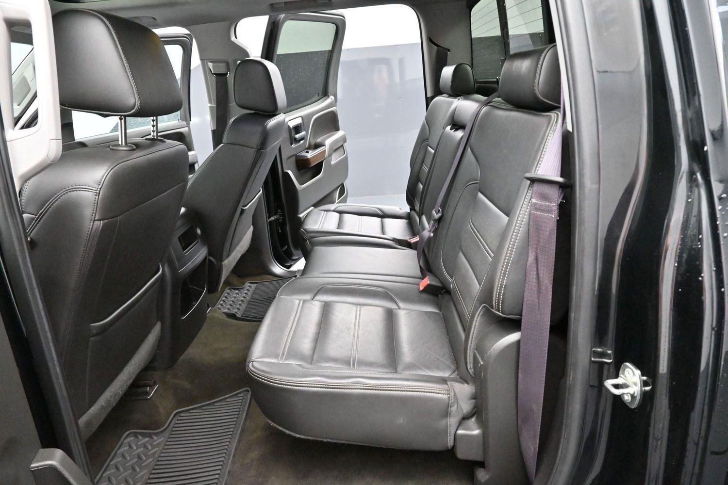 Used 2017 ONYX BLACK GMC Denali image 28