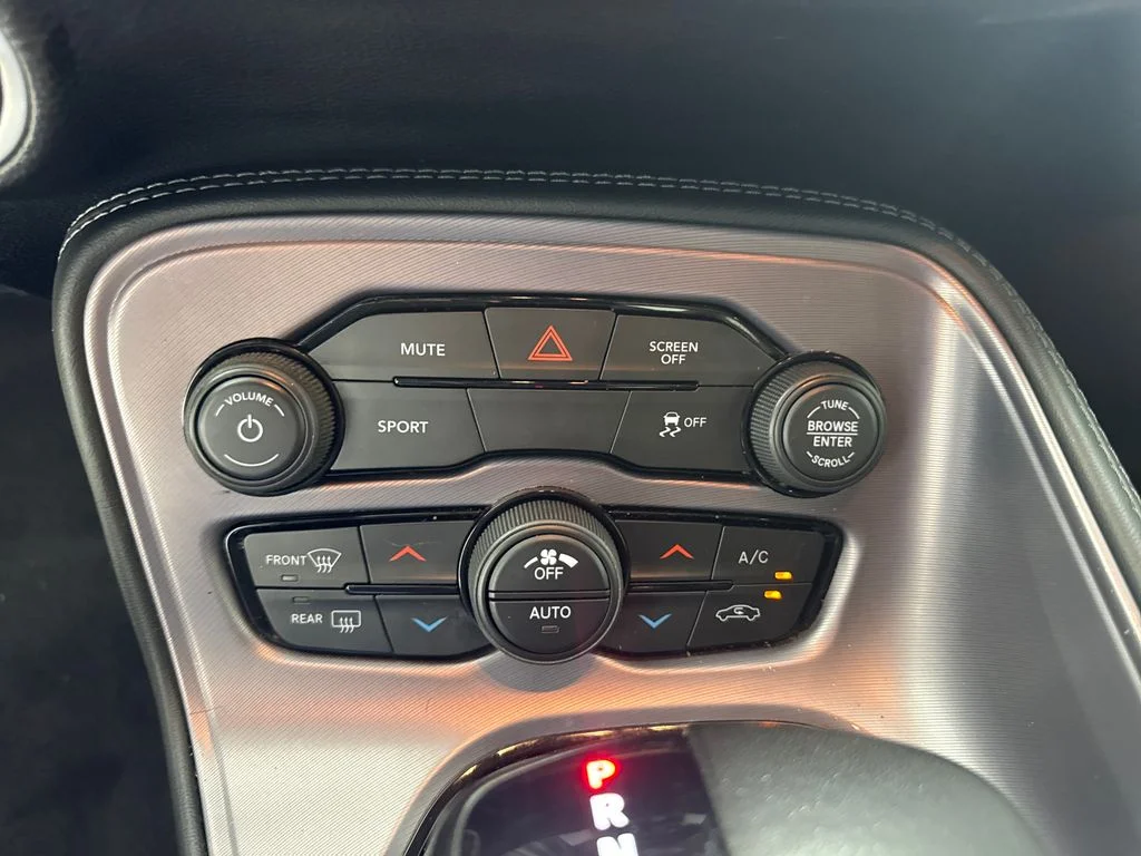Used 2023 Silver Dodge SXT image 32