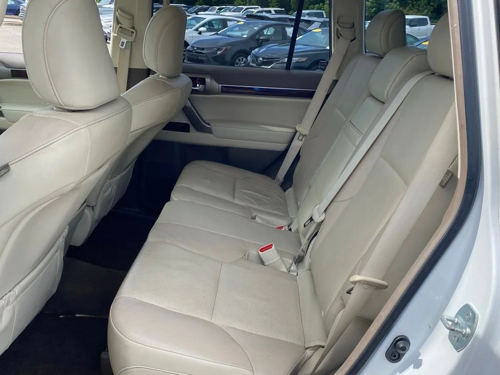 Used 2019  Lexus 460 image 8
