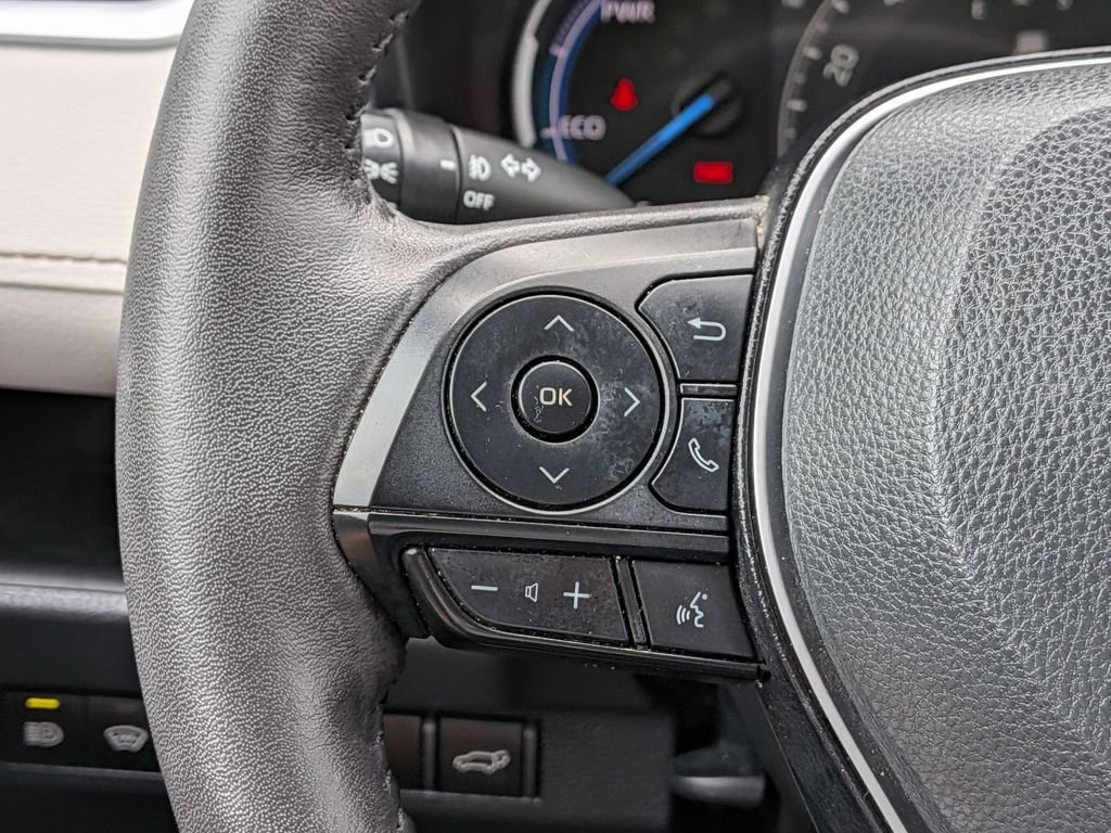 Used 2023 Beige Toyota XLE Premium image 22