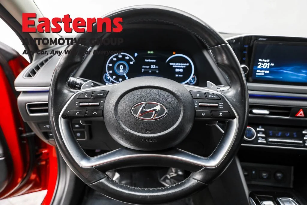 Used 2023 Red Hyundai Limited image 10