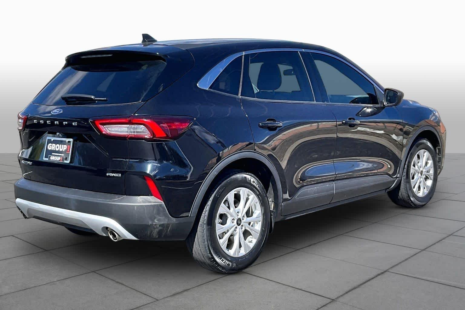 Used 2024 Agate Black Metallic Ford Active image 12