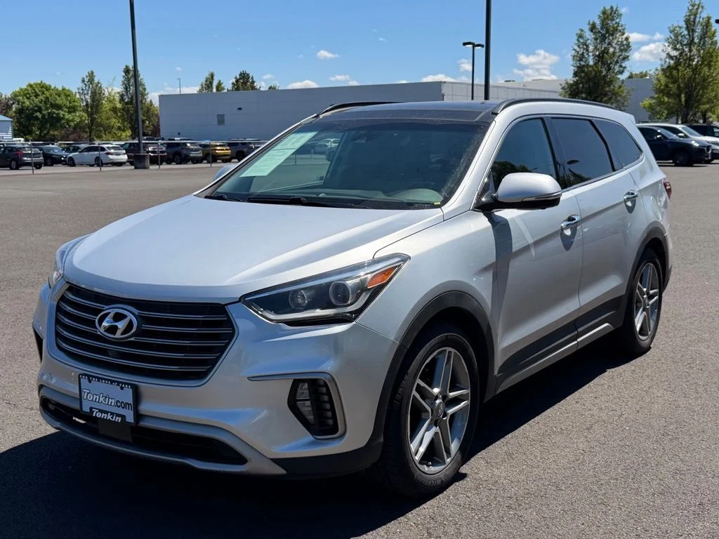 Used 2017 Circuit Silver Hyundai Limited Ultimate image 4