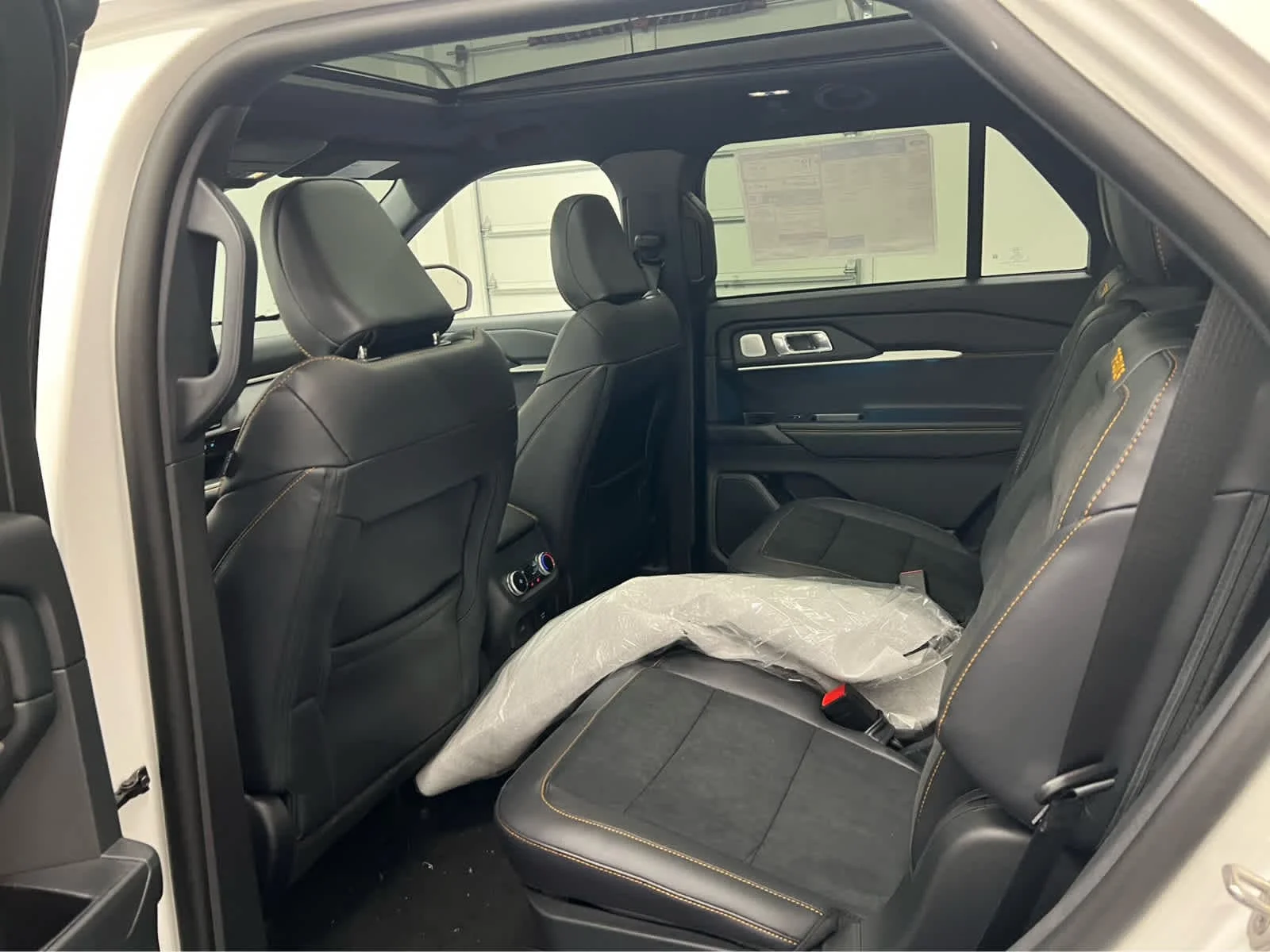 2026 Ford Explorer Tremor - Photo 30