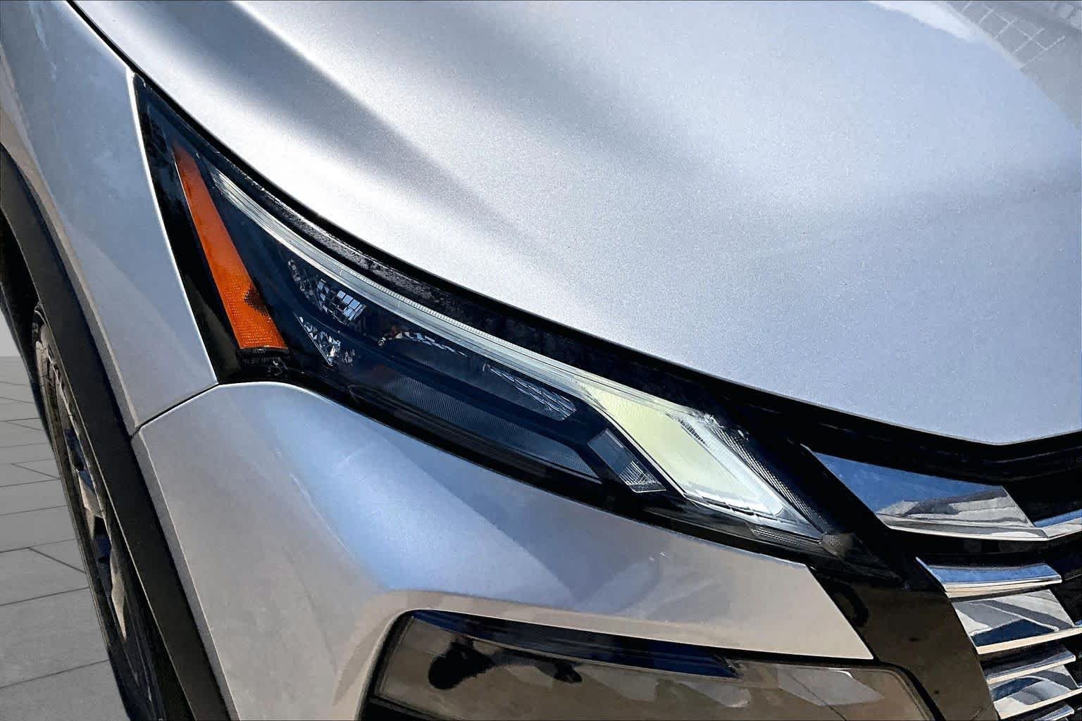 Used 2025 Brilliant Silver Metallic Nissan SV image 26