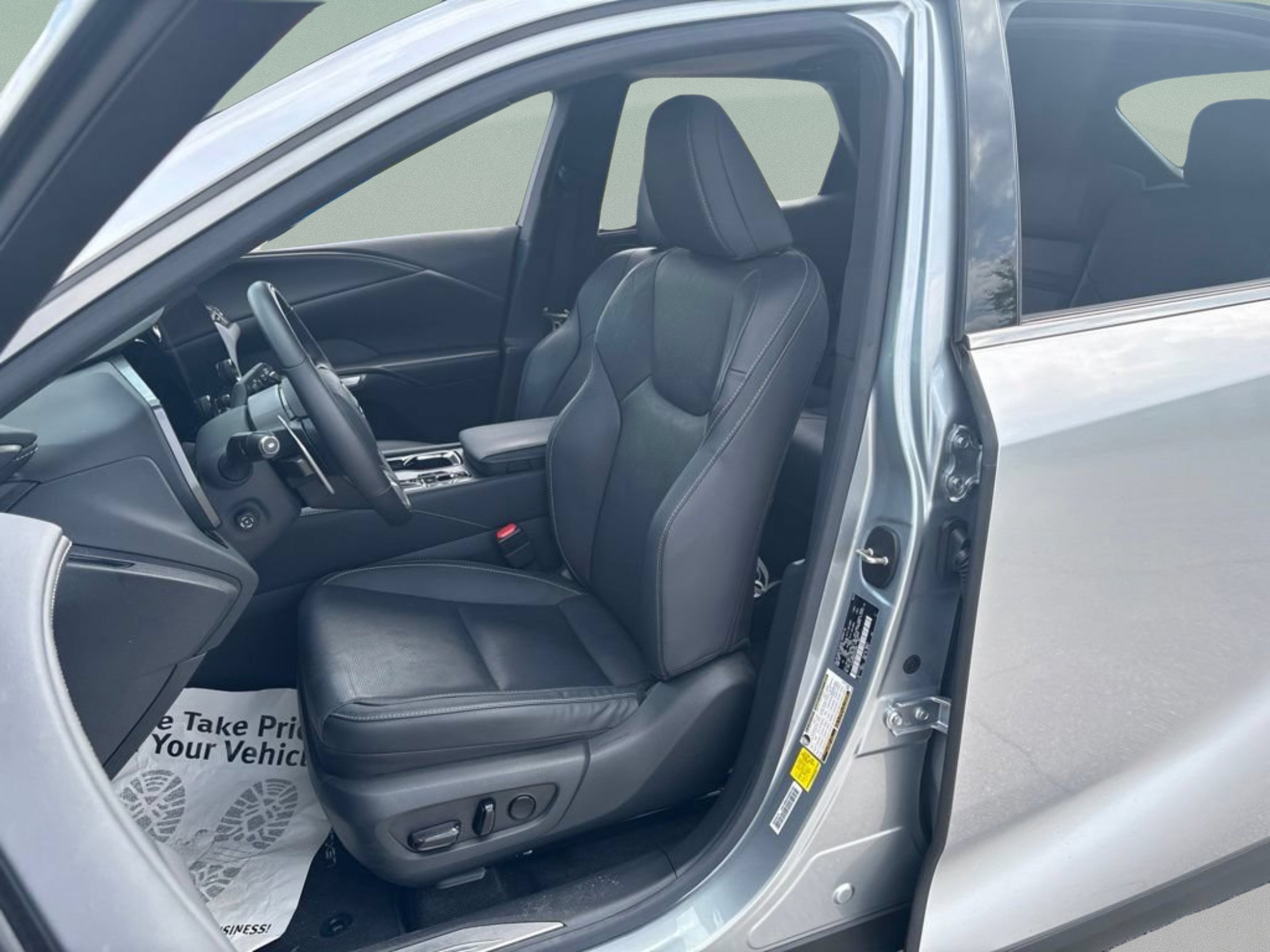 Used 2023 Iridium Lexus 350 Premium Plus image 17