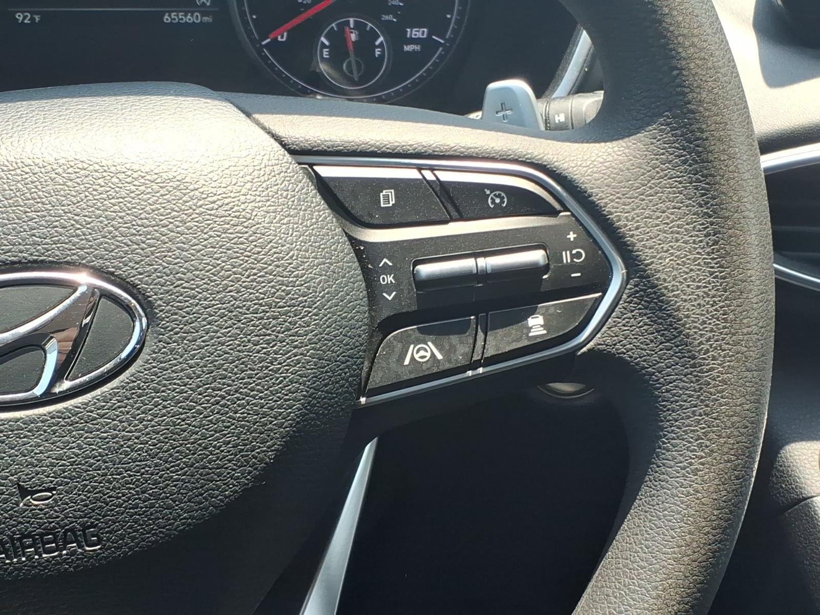 Used 2022 Quartz White Hyundai SEL image 15