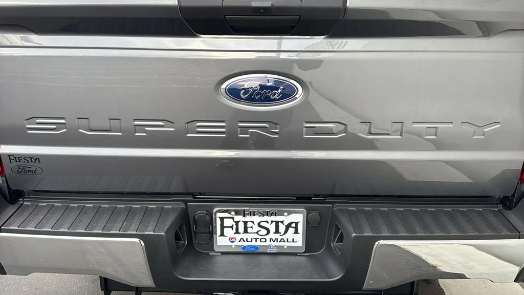 New 2026 Carbonized Gray Metallic Ford F-250® XLT image 8