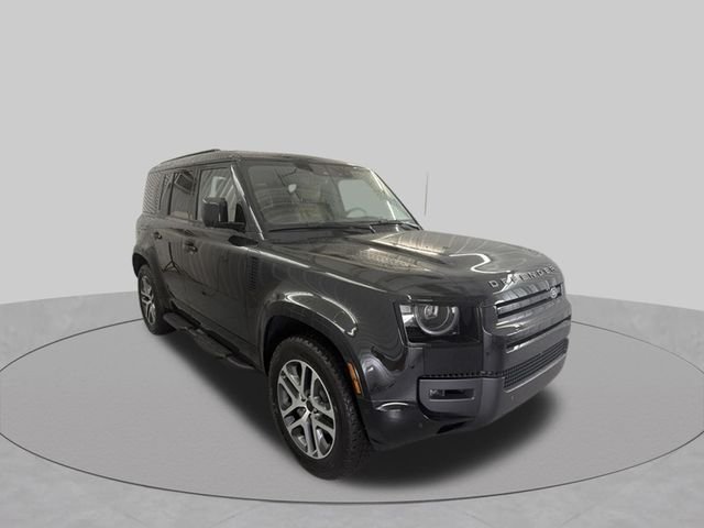 New 2026 Santorini Black Land Rover X-Dynamic SE image 3