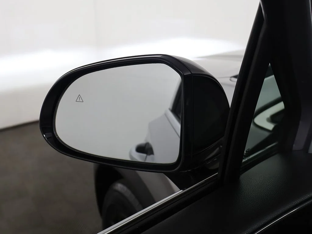 Used 2022 Silver Hyundai XRT image 31