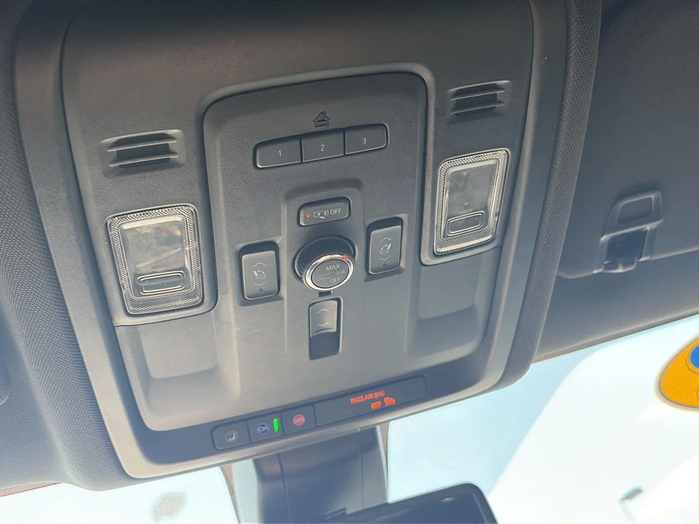Used 2022 SUMMIT WHITE Chevrolet Premier image 31