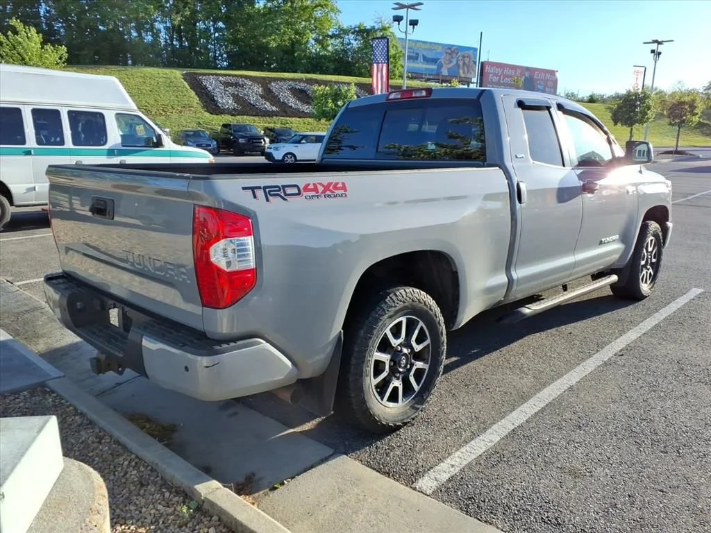 5TFUY5F19KX848508