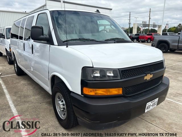 2024 Chevrolet Express 3500 LS Extended's photo