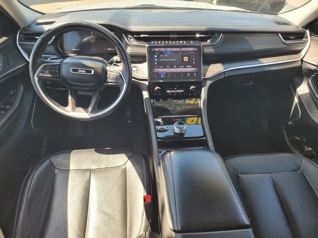 Used 2021 Silver Jeep Limited image 16