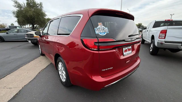 Used 2025 Red Chrysler Select image 6