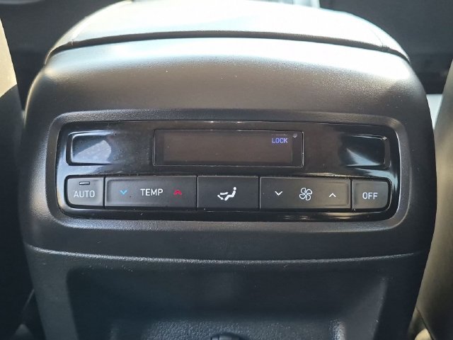Used 2024 Silver Hyundai SEL image 27