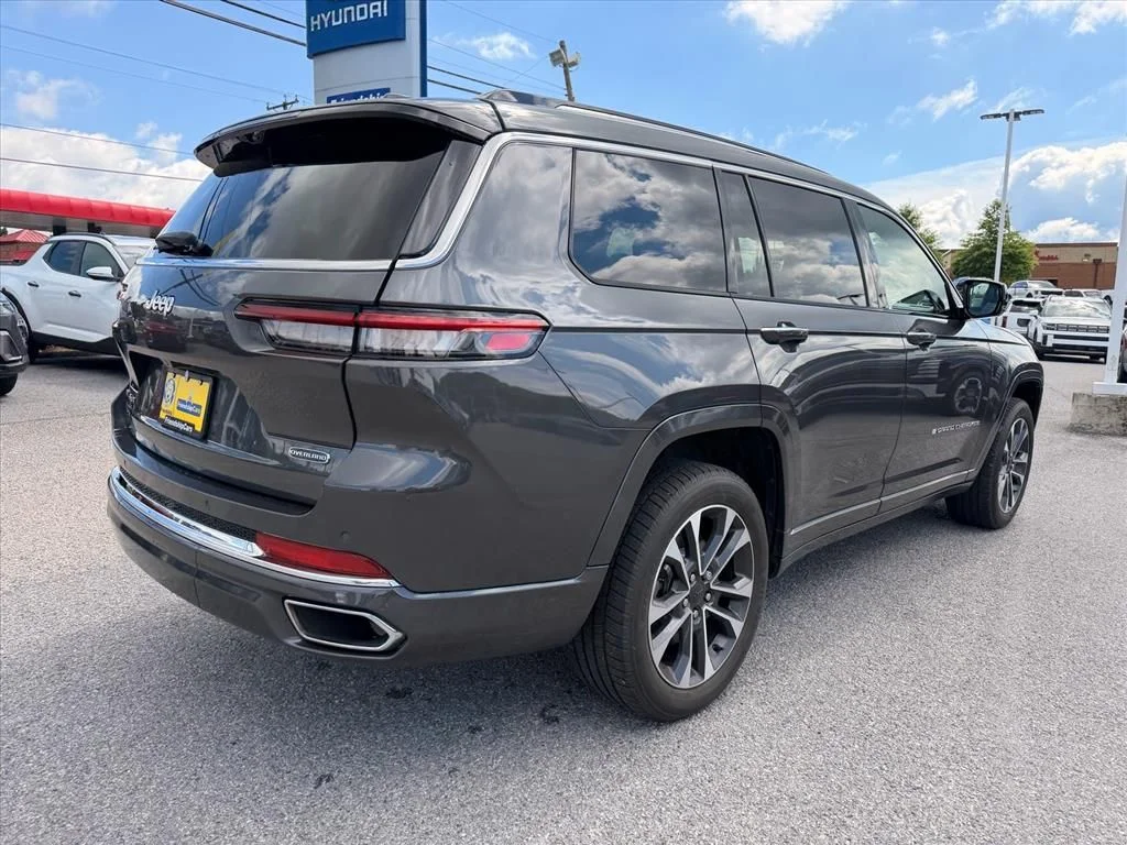 Used 2021 Gray Jeep Overland image 13