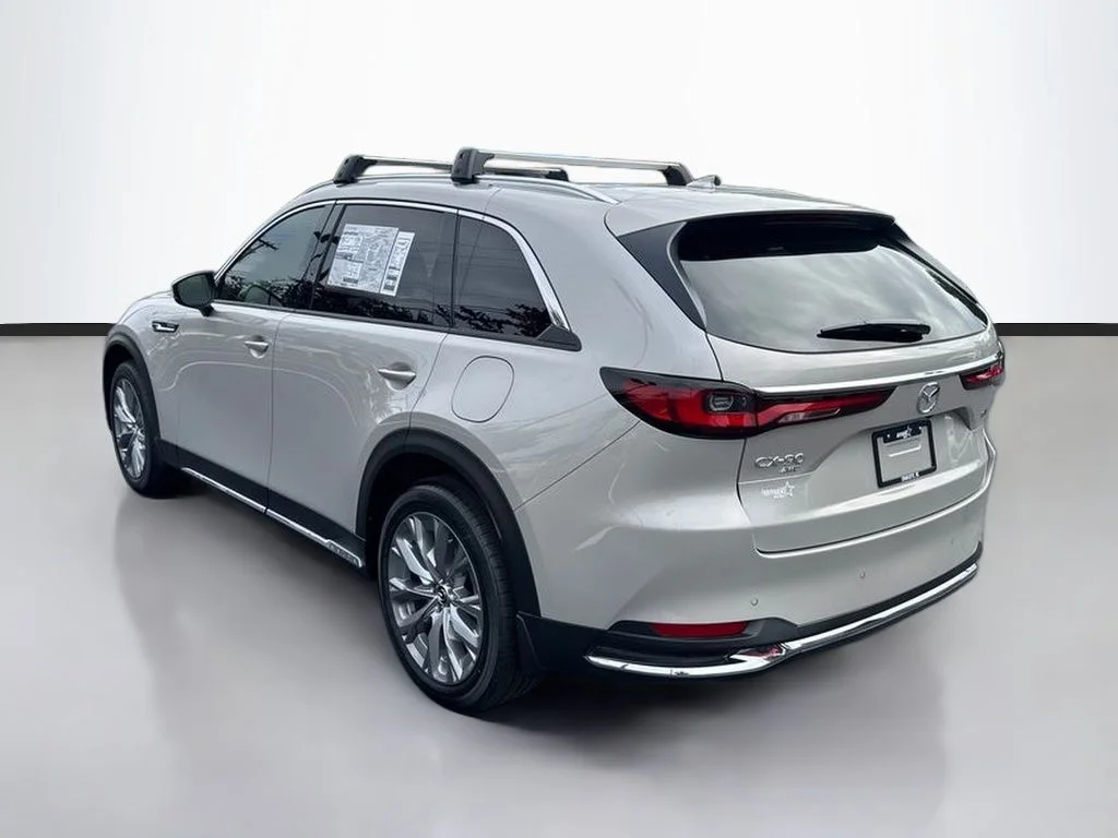 New 2026 Platinum Mazda 3.3 Turbo Premium Plus image 5