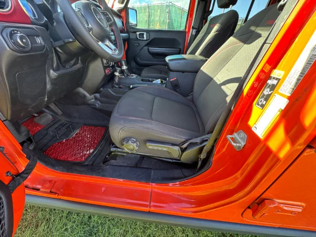 Used 2023 Orange Jeep Rubicon image 9