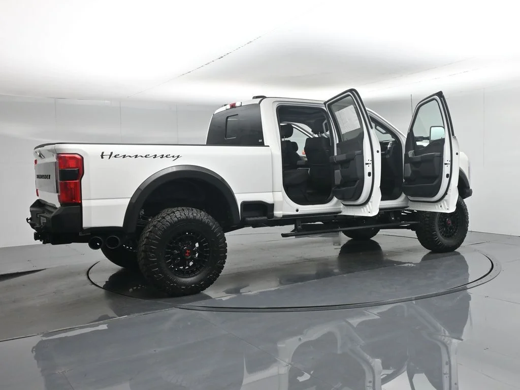 New 2026 Star White Metallic Tri-Coat Ford Lariat image 5