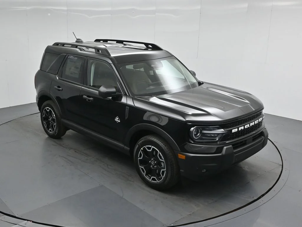 New 2026 Shadow Black Ford Outer Banks image 36