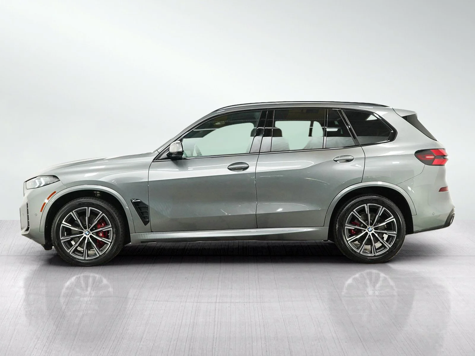 Used 2024 BMW X5 40i with VIN 5UX23EU01R9S85760 for sale in Hopkins, Minnesota