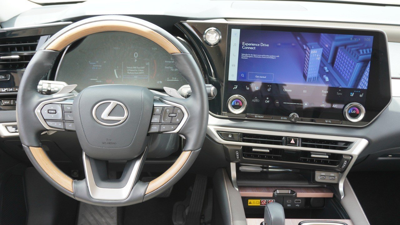 Certified Used 2025 SONIC CHROME Lexus RX 350 Premium Plus image 29