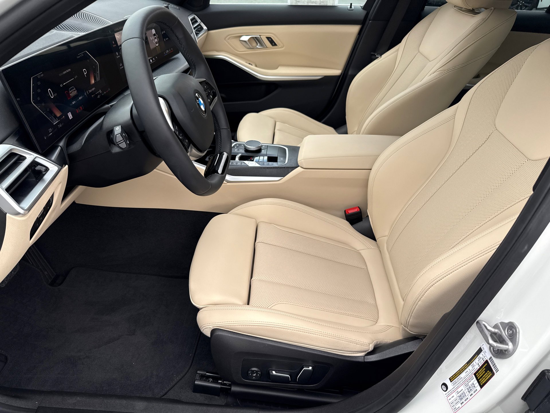 Used 2025 Alpine White BMW 330i image 25
