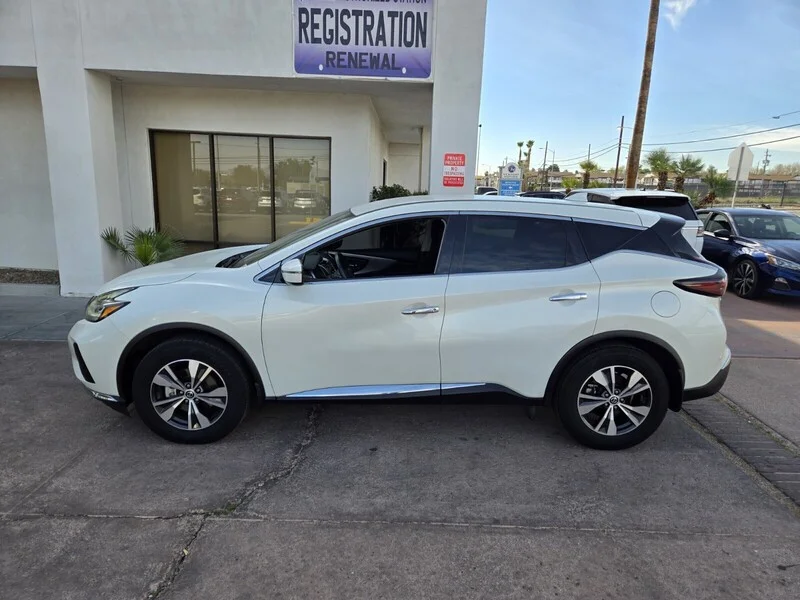 Used 2020 Pearl White Tricoat Nissan S image 2