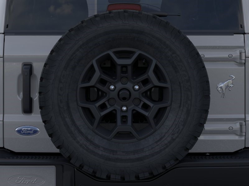 New 2026 Avalanche Gray Ford Badlands image 36