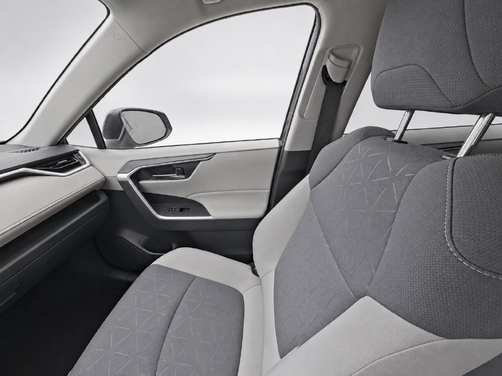 Certified Used 2021 Black Toyota XLE image 15