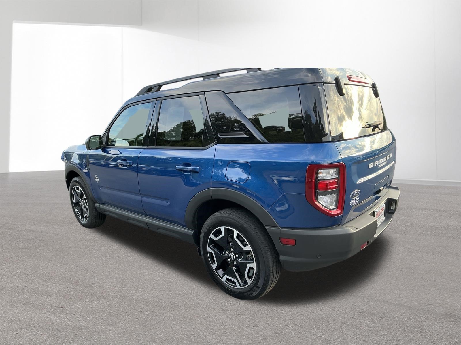 Used 2024 Blue Metallic Ford  image 5