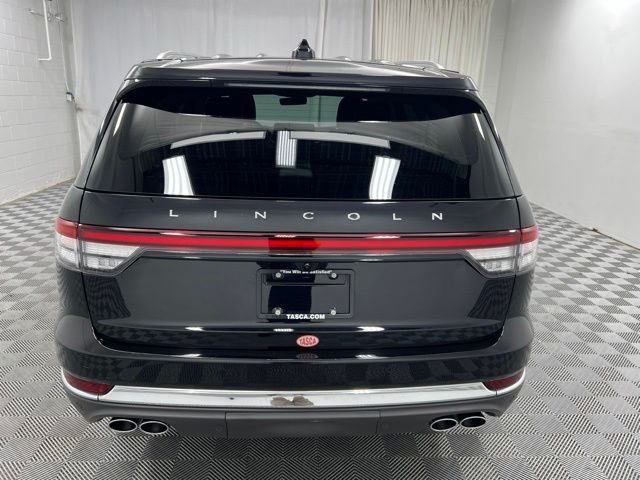 Used 2025 Infinite Black Metallic Lincoln Premiere image 7