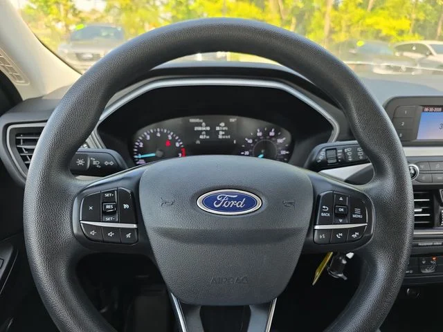 Used 2021 White Ford S image 18