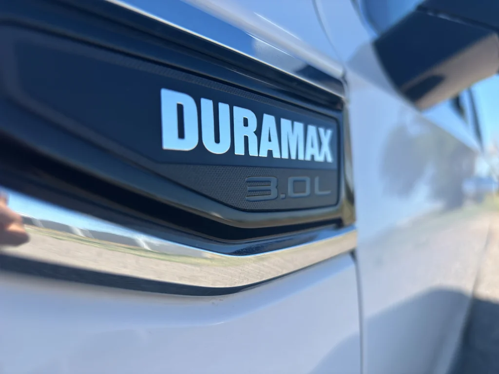 Used 2021 Summit White GMC SLE image 9