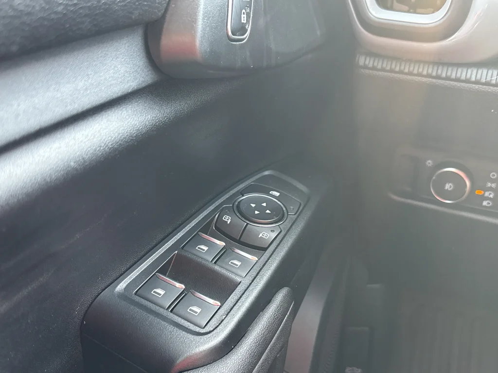 Used 2024 Shadow Black Ford XL image 15