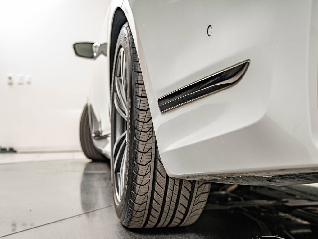 Used 2022 Mineral White Metallic BMW 750i xDrive image 43